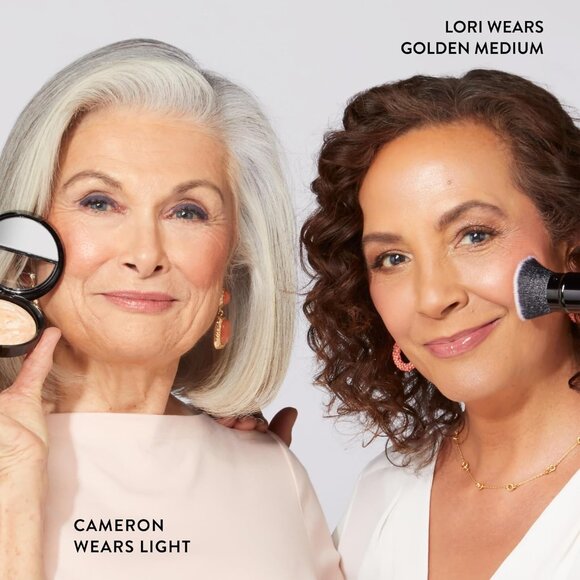 Lightweight Baked Foundation - Satin Finish, Self-Adjusting Powder for All Skin - Picture 4 of 9